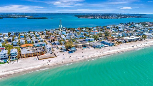 2409 AVENUE B, Bradenton Beach, FL 34217