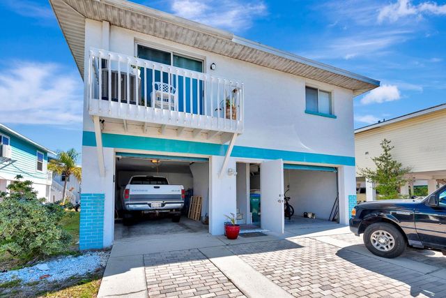 2409 AVENUE B, Bradenton Beach, FL 34217