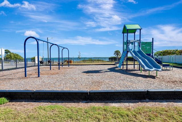 2409 AVENUE B, Bradenton Beach, FL 34217