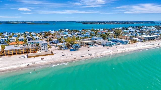 2409 AVENUE B, Bradenton Beach, FL 34217