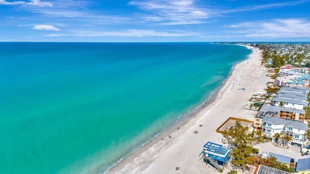 2409 AVENUE B, Bradenton Beach, FL 34217