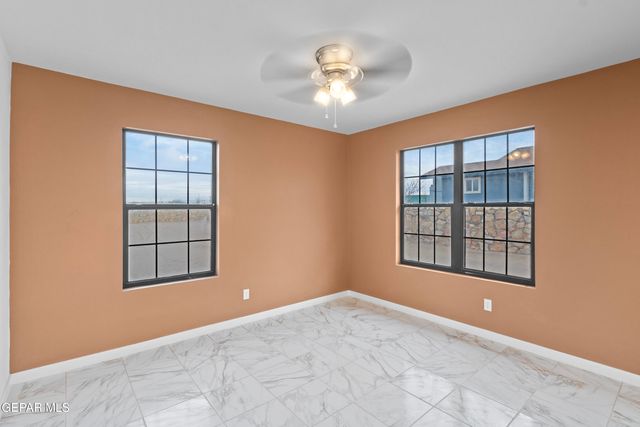 142 GREEN DESERT Circle, El Paso, TX 79928