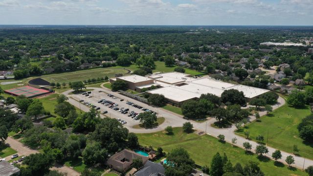 2902 Robinson Road, Missouri City, TX 77459