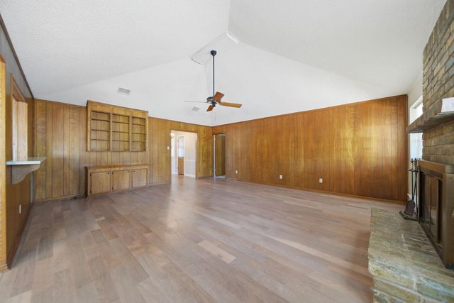 2902 Robinson Road, Missouri City, TX 77459