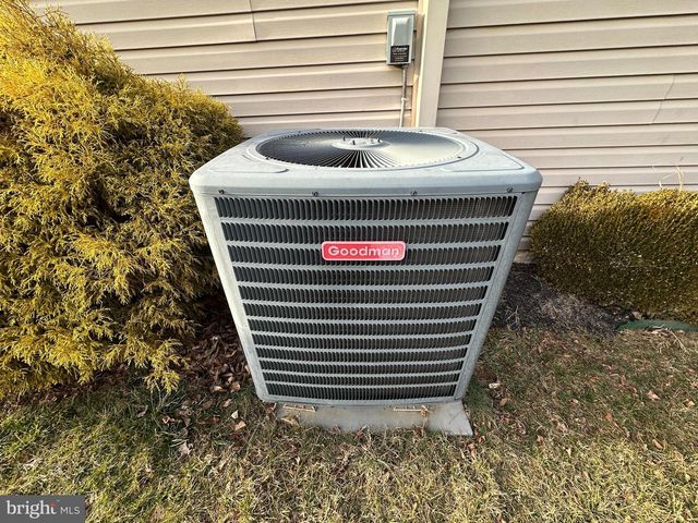 23 HOMESTEAD DRIVE, Greencastle, PA 17225