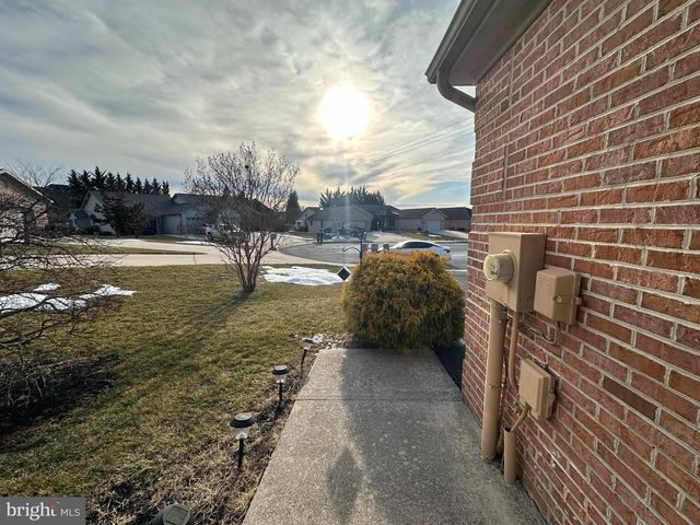 23 HOMESTEAD DRIVE, Greencastle, PA 17225