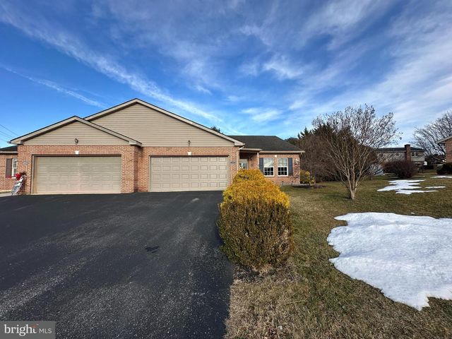 23 HOMESTEAD DRIVE, Greencastle, PA 17225