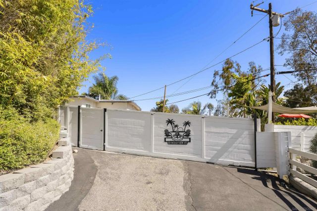 133 Ocean View Ct, Vista, CA 92084