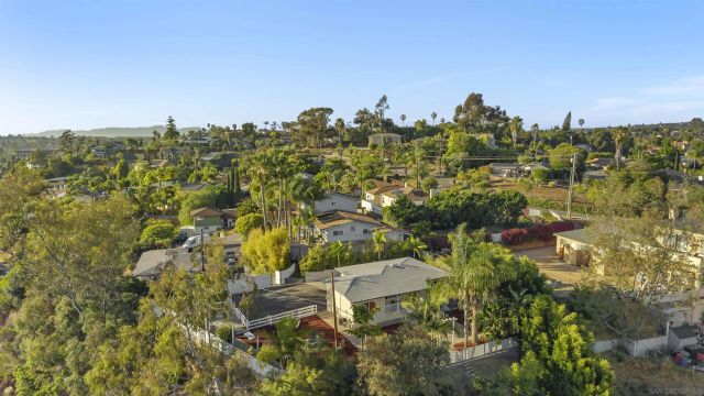 133 Ocean View Ct, Vista, CA 92084