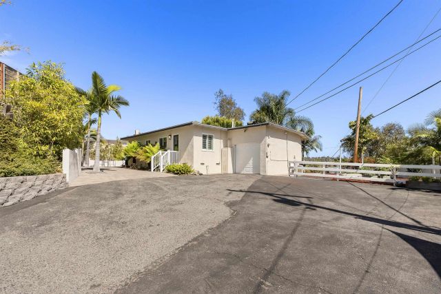 133 Ocean View Ct, Vista, CA 92084