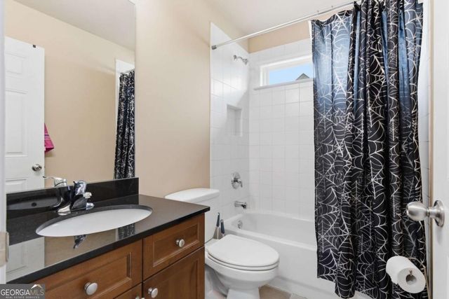 6040 Vista Crossing Way, Cumming, GA 30028
