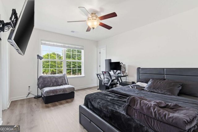 6040 Vista Crossing Way, Cumming, GA 30028