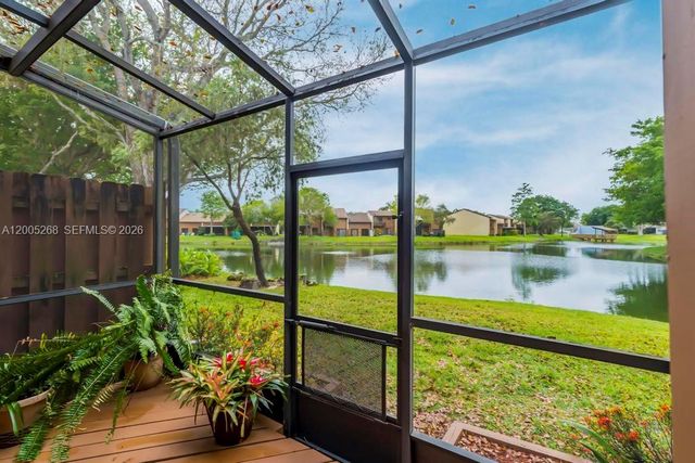 4155 SW 85th Ave, Davie, FL 33328