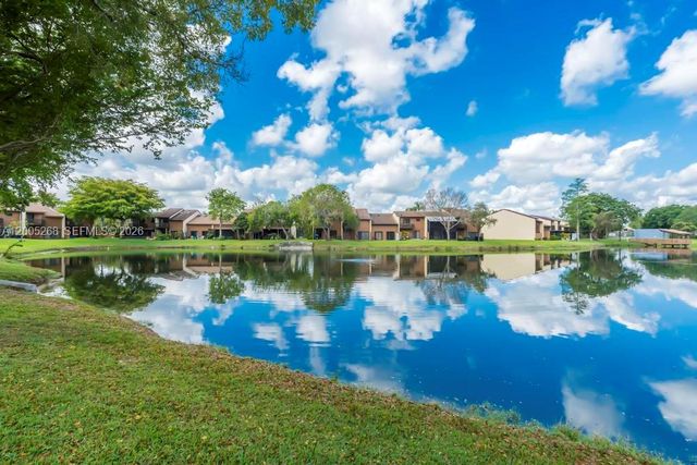 4155 SW 85th Ave, Davie, FL 33328
