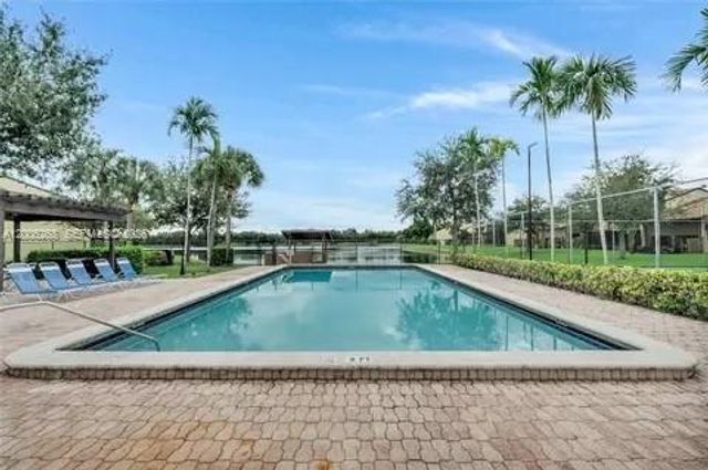 4155 SW 85th Ave, Davie, FL 33328