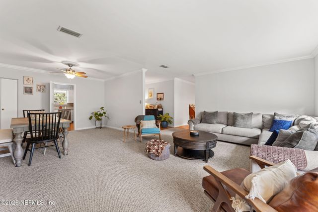 4242 ORTEGA Boulevard 16, Jacksonville, FL 32210