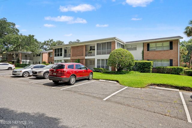 4242 ORTEGA Boulevard 16, Jacksonville, FL 32210