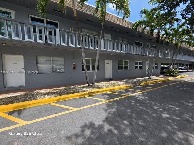 4732 SW 33rd Avenue 104, Dania Beach, FL 33312