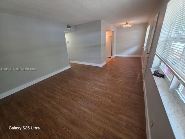 4732 SW 33rd Avenue 104, Dania Beach, FL 33312
