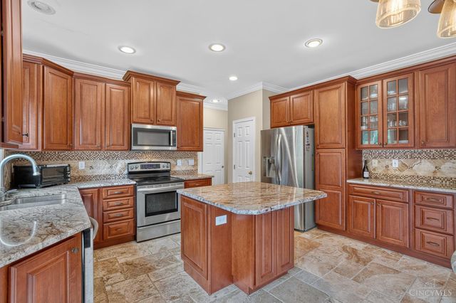 4633 Cedar Village Drive, Mason, OH 45040