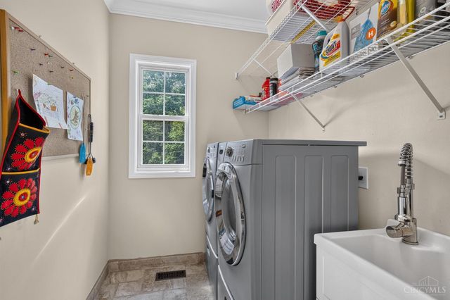 4633 Cedar Village Drive, Mason, OH 45040