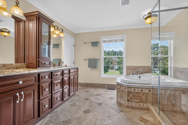 4633 Cedar Village Drive, Mason, OH 45040