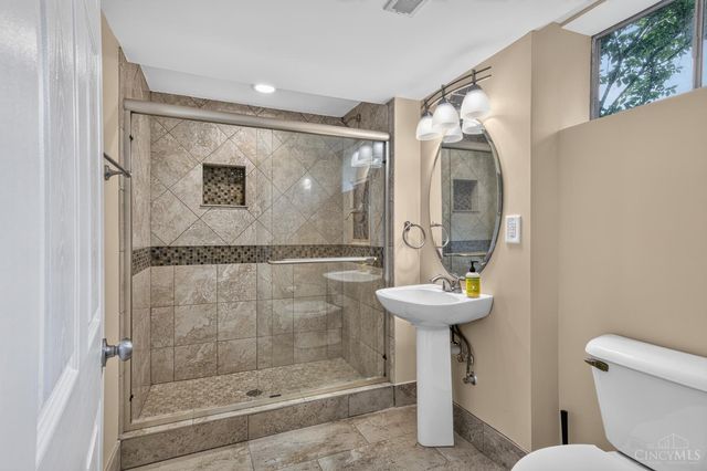 4633 Cedar Village Drive, Mason, OH 45040