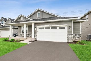 1682 Tyrone Drive, Shakopee, MN 55379