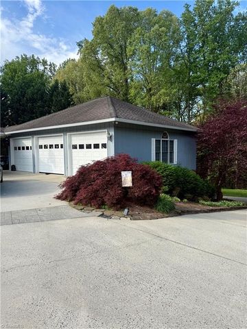 321 Pineview Drive, Mount Airy, NC 27030