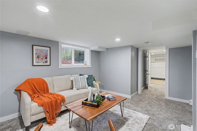 2517 E Miller Street, Seattle, WA 98112