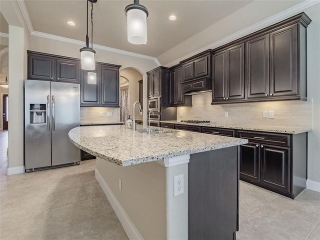 5316 Savannah Bend Drive, Rosharon, TX 77583