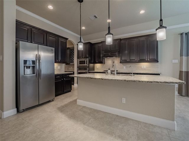 5316 Savannah Bend Drive, Rosharon, TX 77583