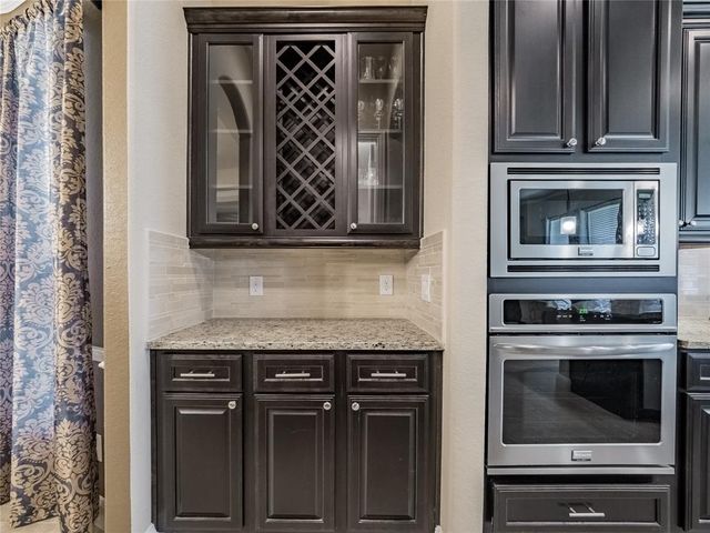 5316 Savannah Bend Drive, Rosharon, TX 77583