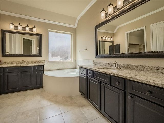 5316 Savannah Bend Drive, Rosharon, TX 77583
