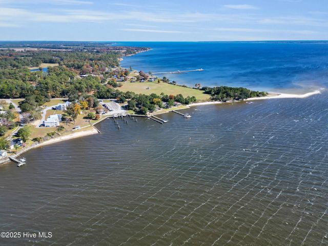 89 Country Club Drive Apt B2, Arapahoe, NC 28510