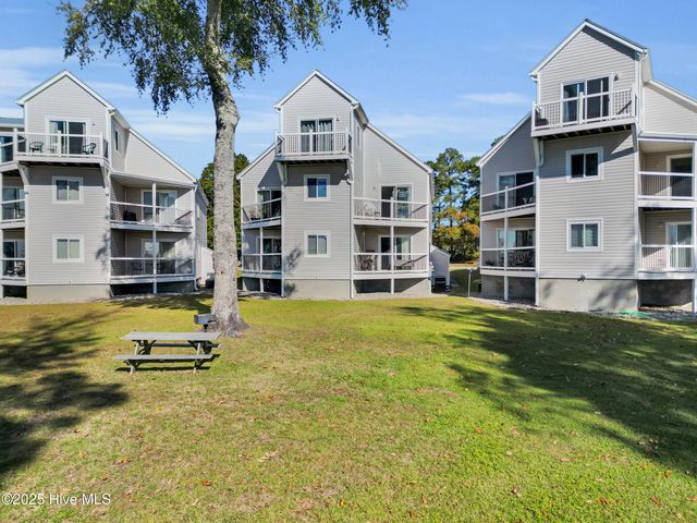 89 Country Club Drive Apt B2, Arapahoe, NC 28510