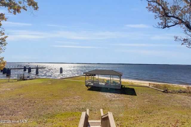 89 Country Club Drive Apt B2, Arapahoe, NC 28510