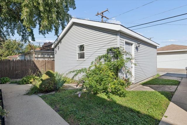 6437 26th Street, Berwyn, IL 60402