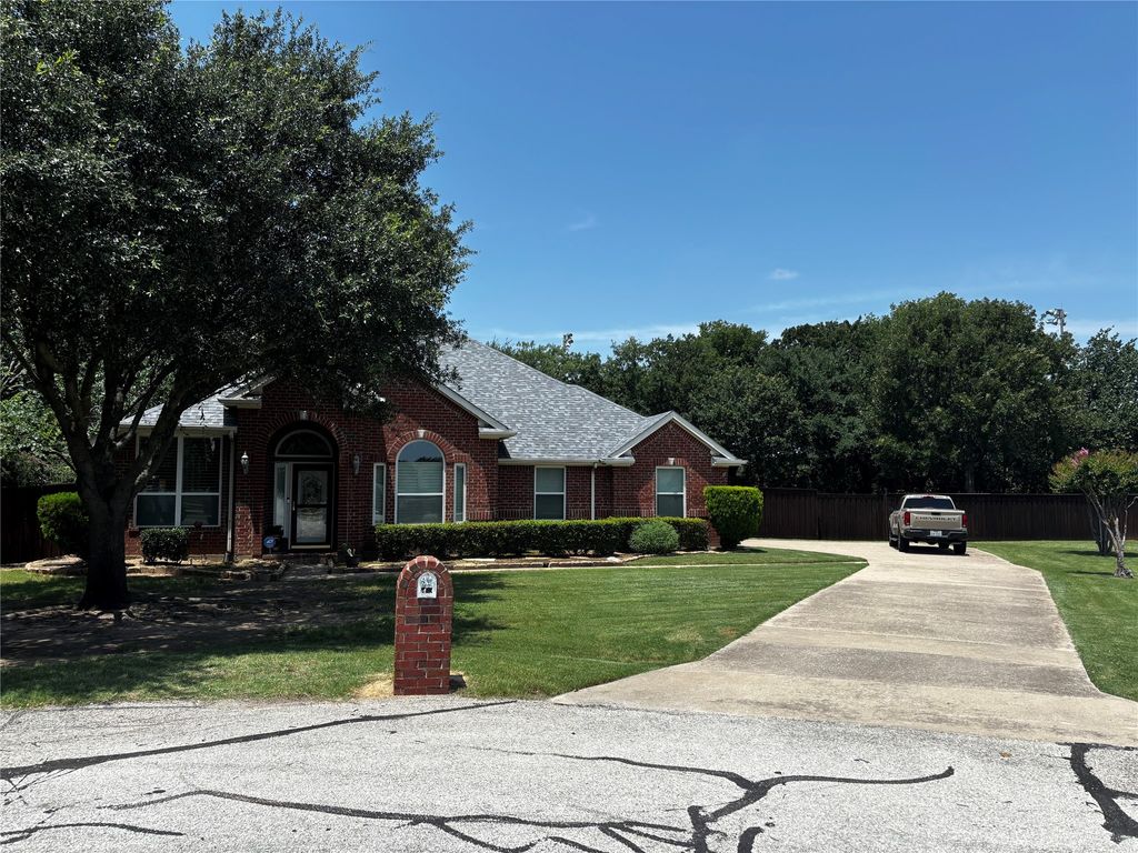 100 Palomino Court, Shady Shores, TX 76208