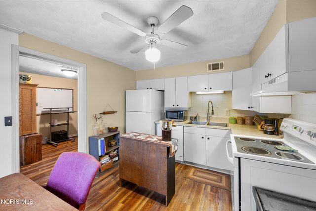 5001 Golden Road, Toledo, OH 43615