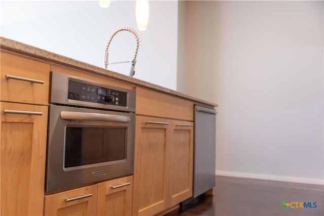 1600 Barton Springs Road 5610, Austin, TX 78704