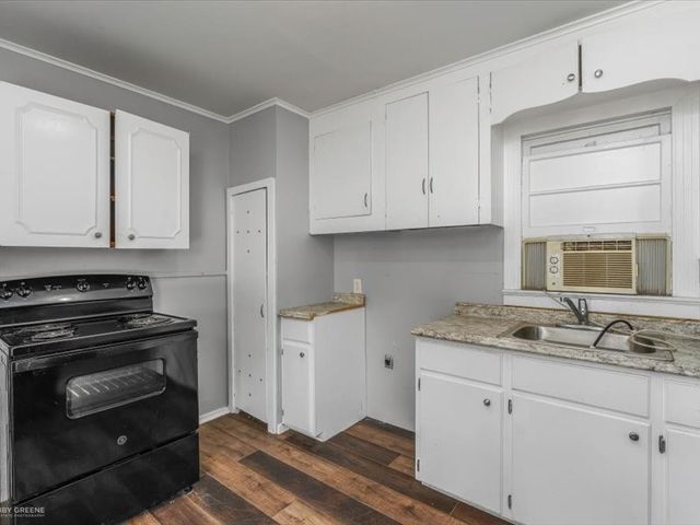 134 E Herndon Street, Shreveport, LA 71101