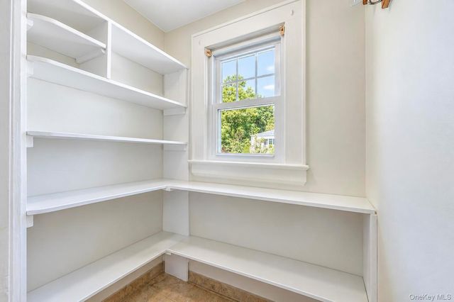 49 Collins Avenue, Kings Park, NY 11754