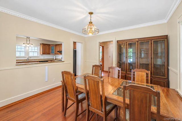 49 Collins Avenue, Kings Park, NY 11754
