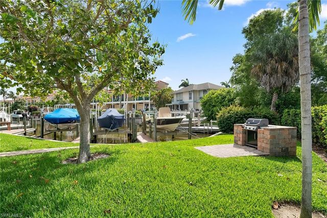 1435 Blue Point AVE 1435, Naples, FL 34102