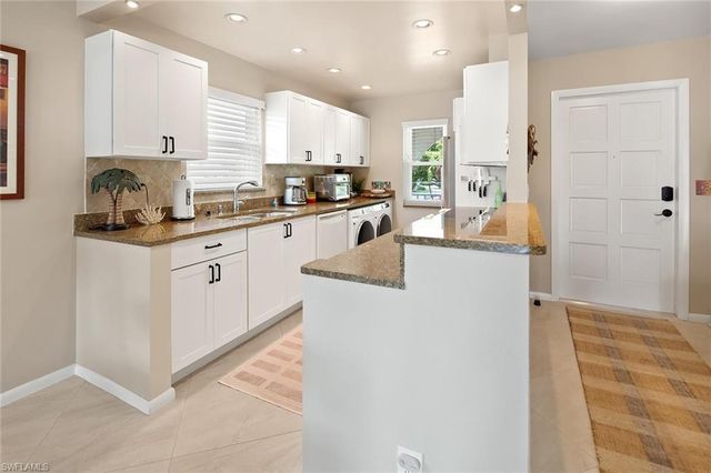 1435 Blue Point AVE 1435, Naples, FL 34102