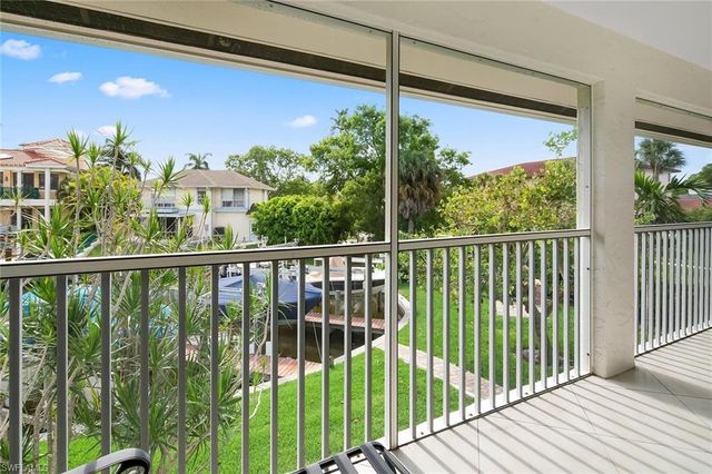 1435 Blue Point AVE 1435, Naples, FL 34102