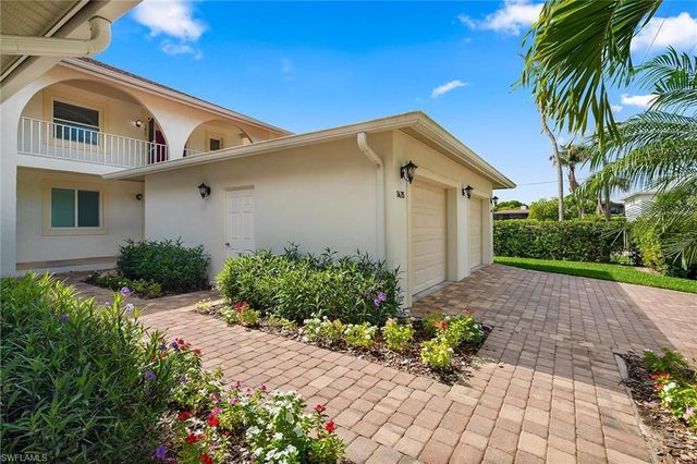 1435 Blue Point AVE 1435, Naples, FL 34102