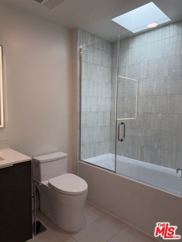 5119 Colfax Avenue 301, Valley Village, CA 91601