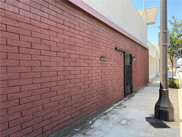 5262 E Washington Blvd, Commerce, CA 90040